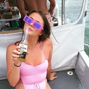 Meet your Posher, Ella